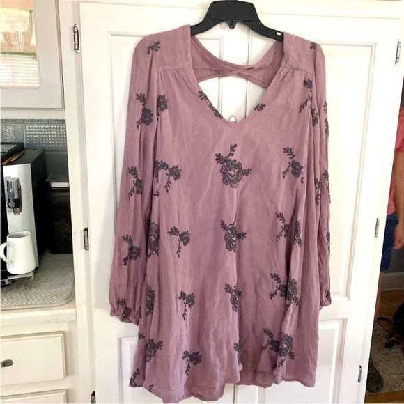 Free People Fairy Sundress with pockets and bishop sleeves - Picture 6 of 12